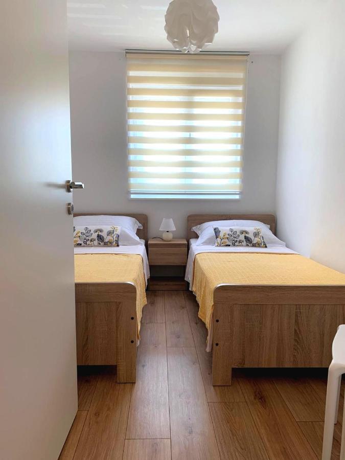 Appartement Ulike I Pini à Pula Extérieur photo